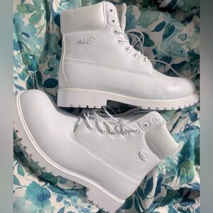 NEW 10w Men’s Lugs Convoy Classic 6 inch Chukka Boots Wide Work White Never Worn